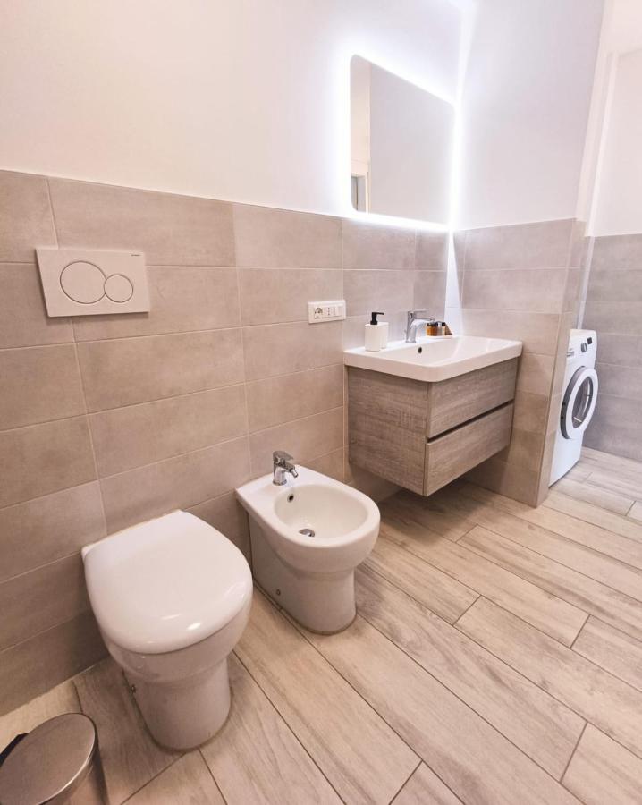 Yr Apartments Milan - Bocconi ภายนอก รูปภาพ